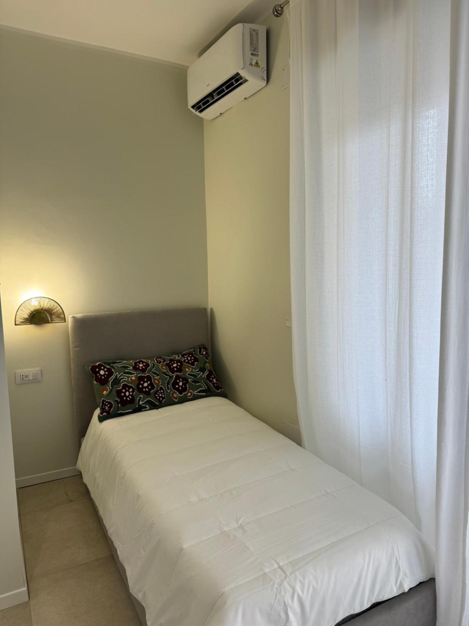 Dimora Dei Vespri 1 Hotell Catania Eksteriør bilde